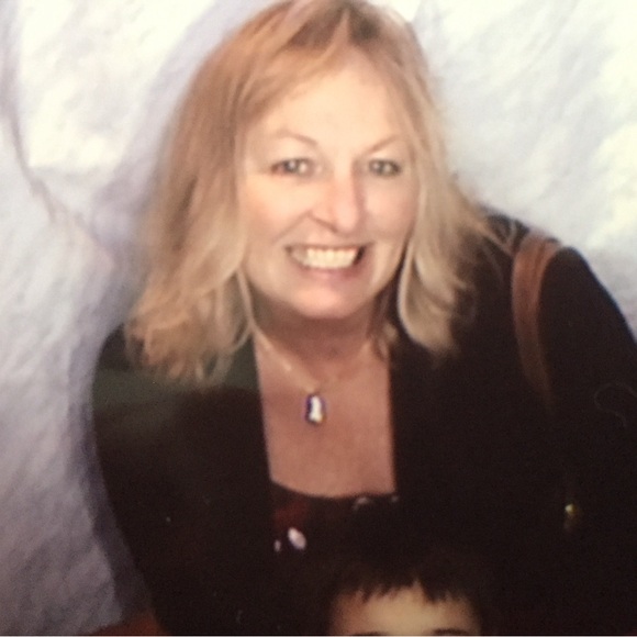 Meet your Posher, Kim - Picture 1 of 1